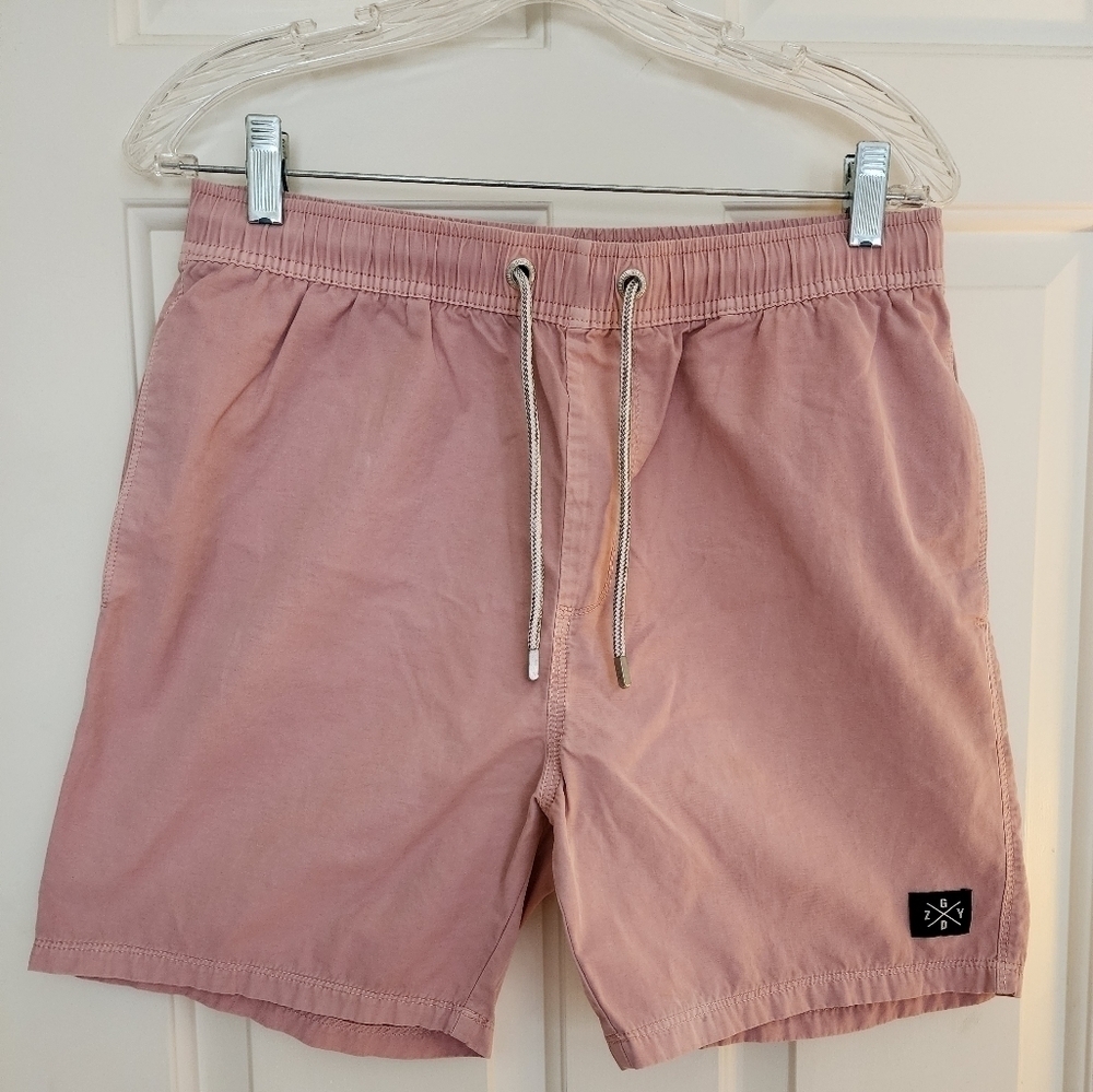 Men's Flat Front Drawstring Shorts in Dusty Pink